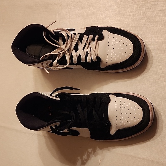 Air Jordan 1 Mid SE Varsity Purple Men's Size 9.5 - Picture 4 of 4